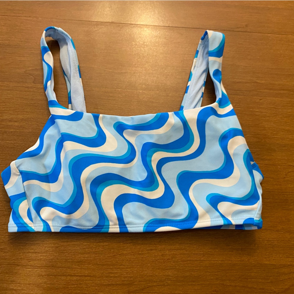 swim top